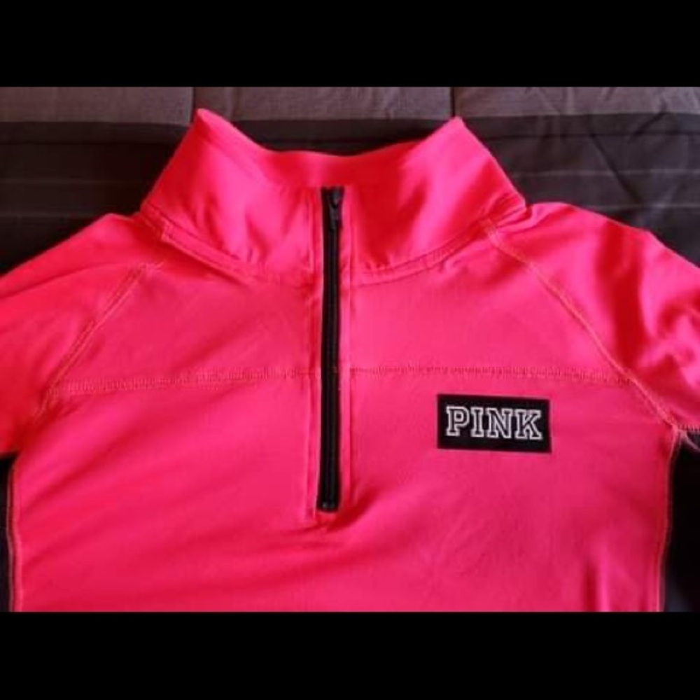 VS Pink Ultimate - 1/4 Zip Hot Pink Pullover - M